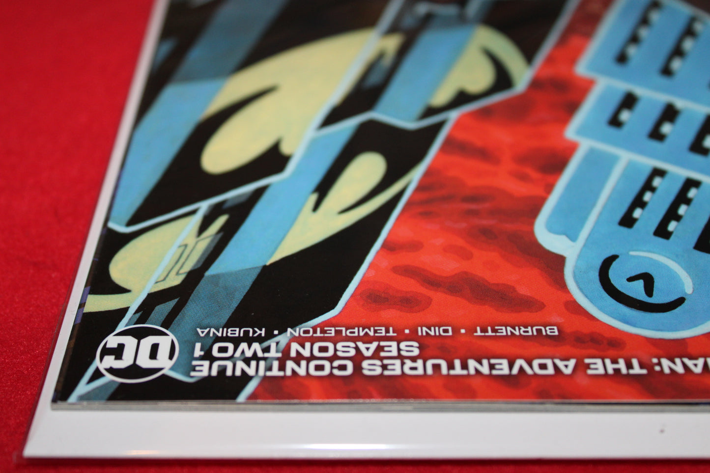 Batman: The Adventures Continue - Season II Issue #1 - Andrew MacLean (1:25) DC | Jun 2, 2021