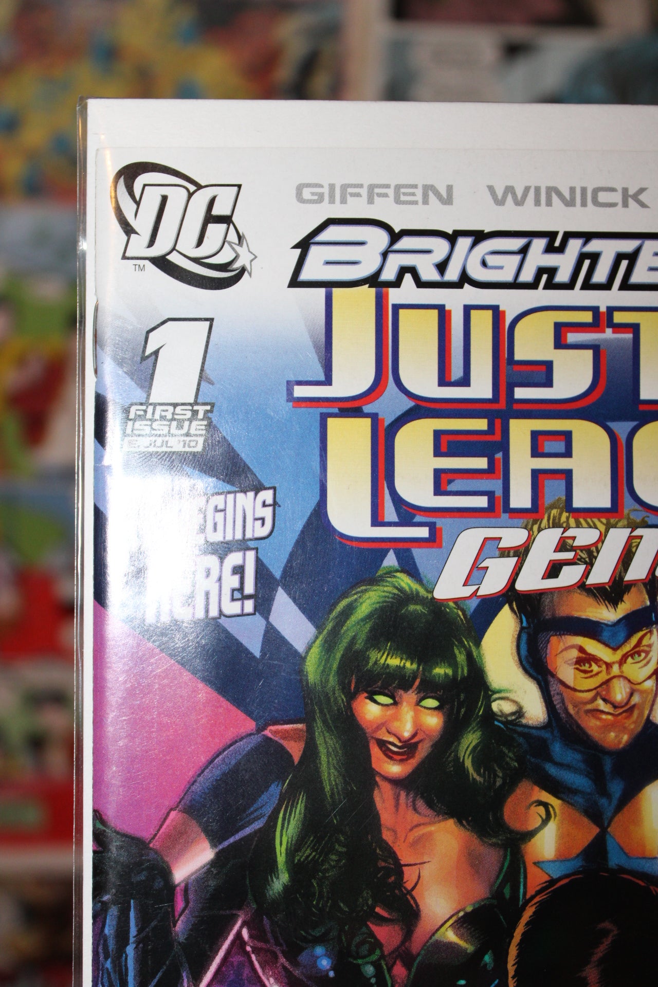 Justice League: Generation Lost Issue #1 - Tony Harris / J. D. Mettler Cover DC | May 12, 2010