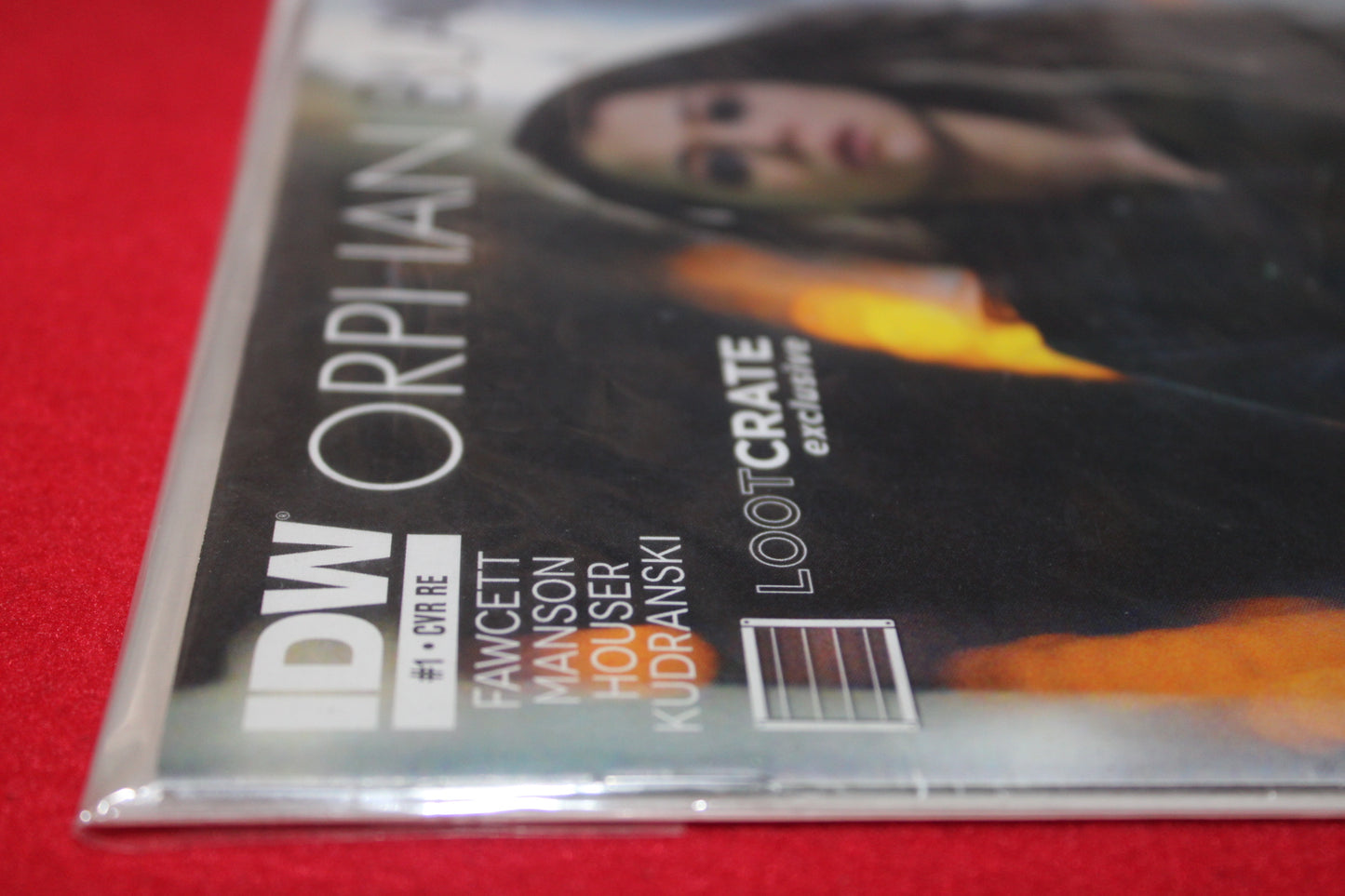 Orphan Black Issue #1 - Loot Crate Exclusive IDW | Feb 25, 2015