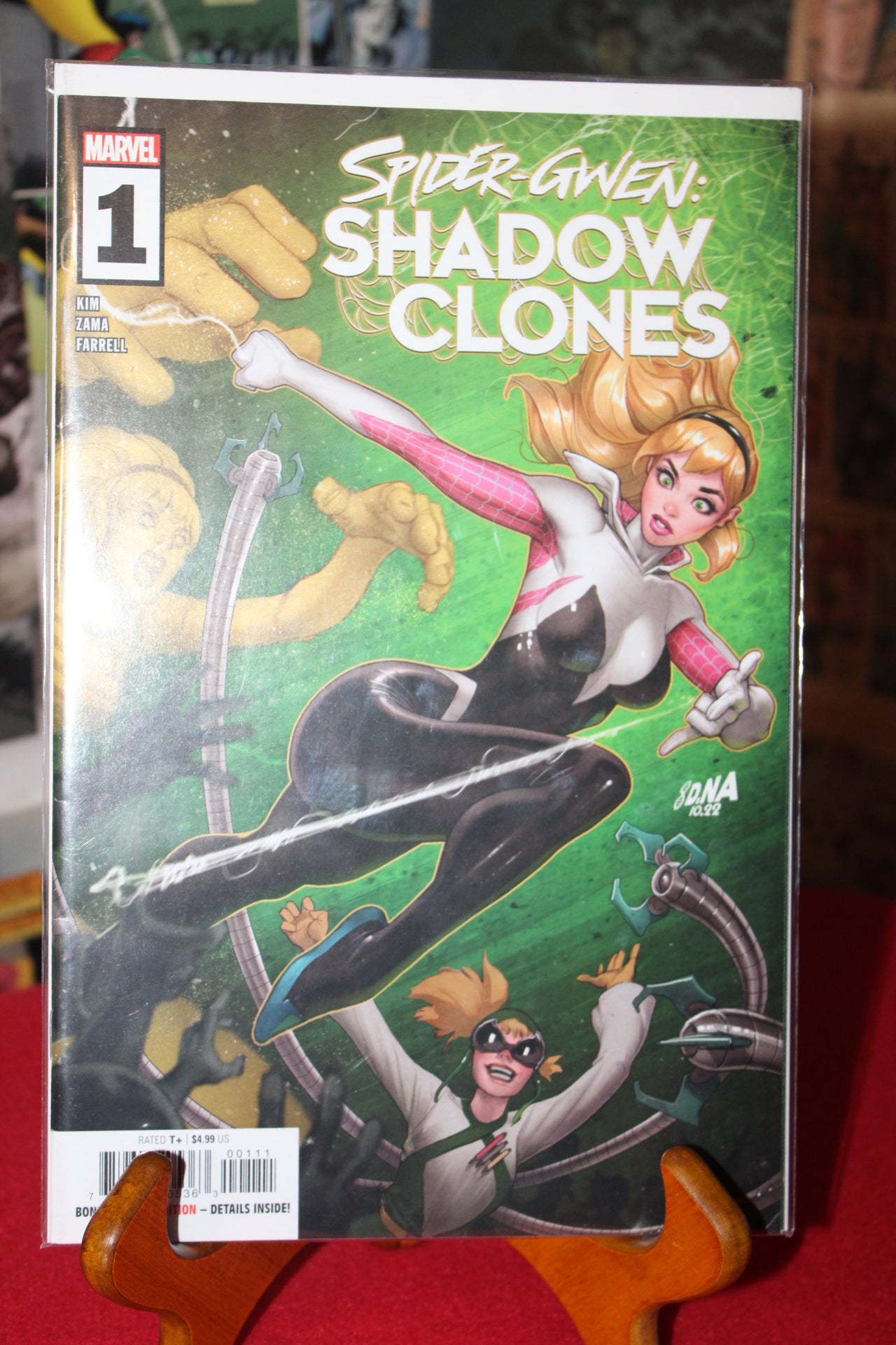Spider-Gwen: Shadow Clones Issue #1 - David Nakayama - Regular Marvel | Mar 1, 2023