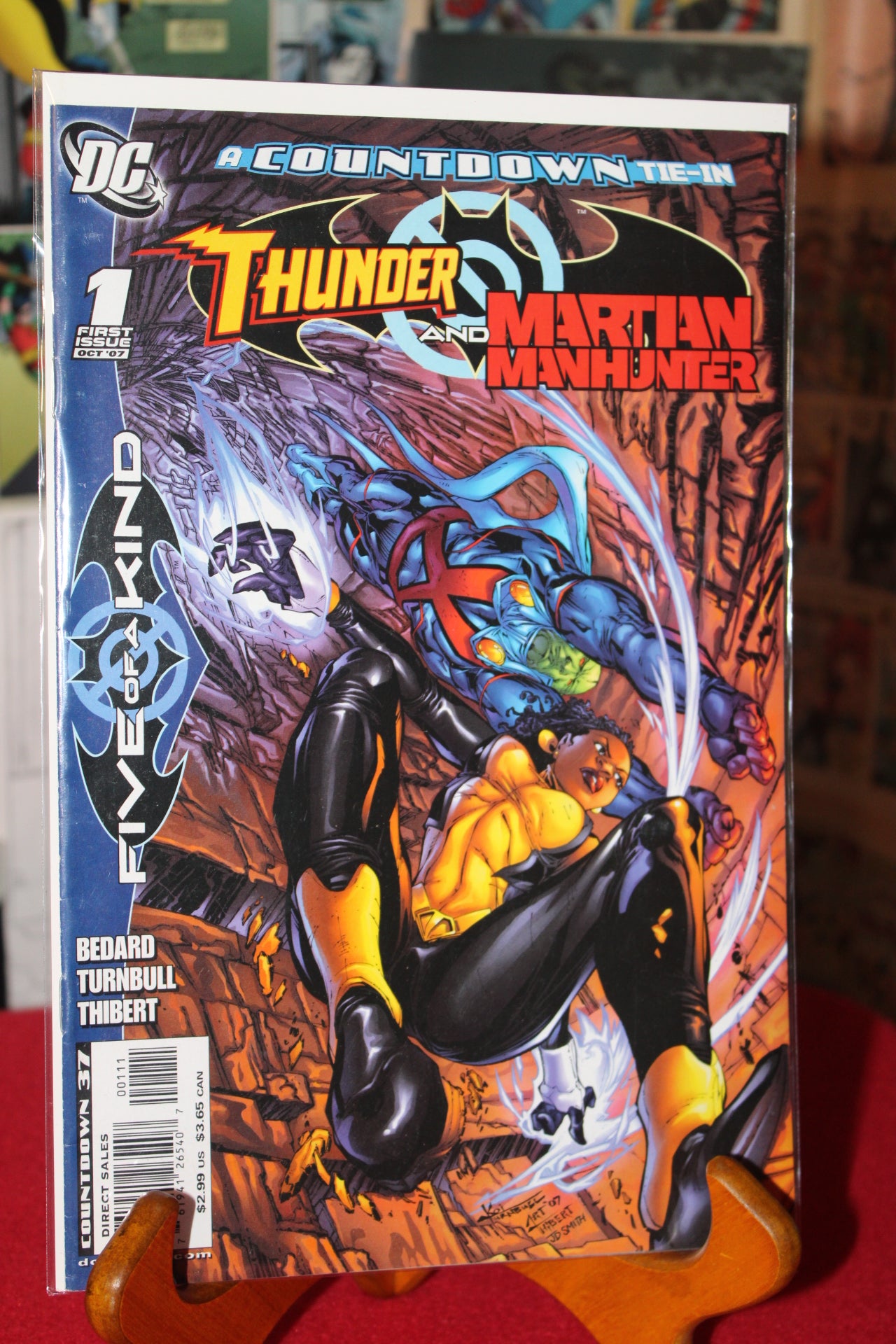Outsiders: Five of a Kind - Martian Manhunter / Thunder Issue #1 DC | Aug 15, 2007