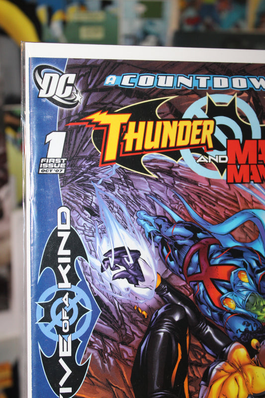 Outsiders: Five of a Kind - Martian Manhunter / Thunder Issue #1 DC | Aug 15, 2007