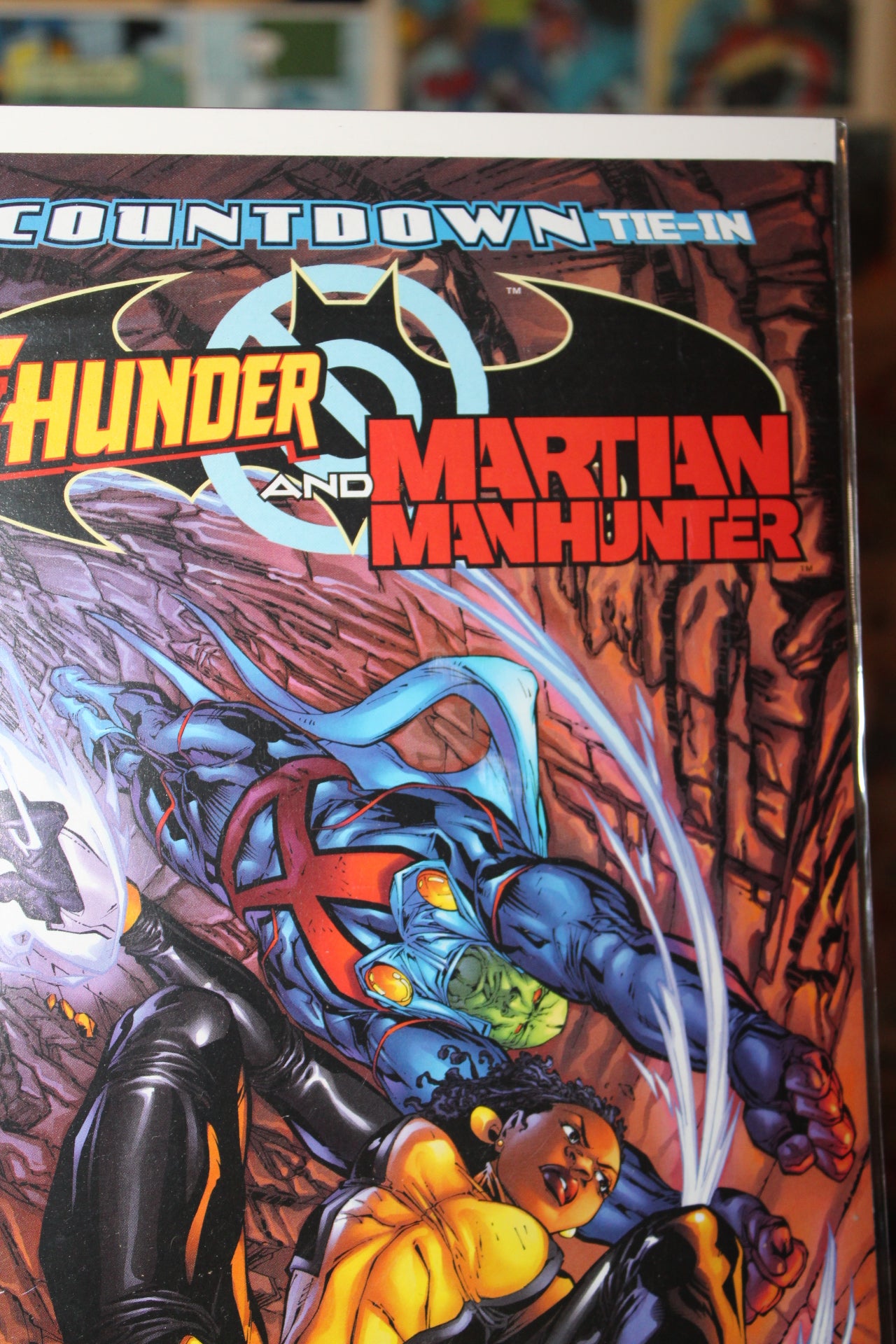 Outsiders: Five of a Kind - Martian Manhunter / Thunder Issue #1 DC | Aug 15, 2007